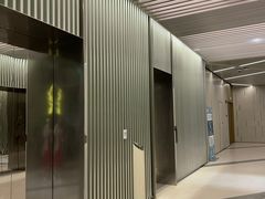 -白玉兰广场停车场