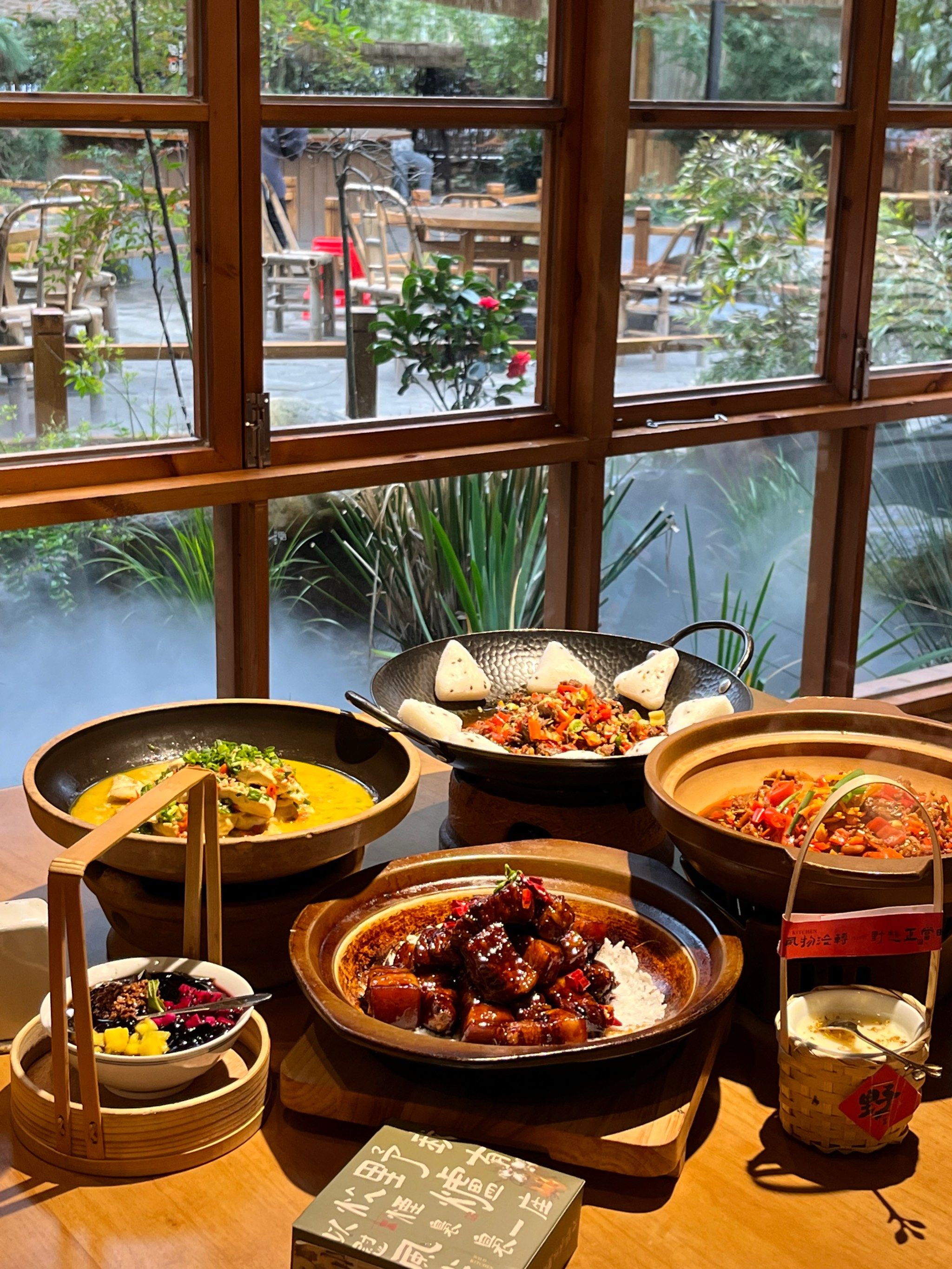 爱上江西菜的第一餐!从田园鸡鸭鱼肉上桌来开始