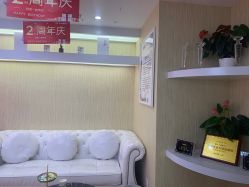 -痘院士专业祛痘皮肤管理