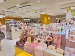 -泡泡玛特POPMART(蓝色港湾店)