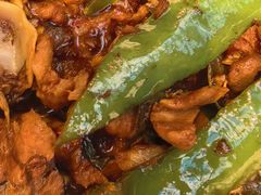 -阿瓦山寨·湘菜现炒·剁椒鱼头王(咸阳总店)