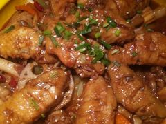 -多嘴超级肉蟹煲(杉杉国潮主题店)
