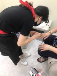 -艾妮世家