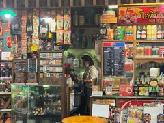 -席娜卡琳火车铁道夜市