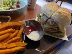 超厚芝士牛肉汉堡-魏斯理汉堡(西安沣东吾悦店)