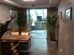 -HIGH FIVE哈福手工汉堡(桂林路店)