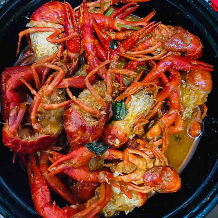 香辣小龙虾(龙城广场店)-"点了他家的外卖,味道是我近期吃的小龙虾里.