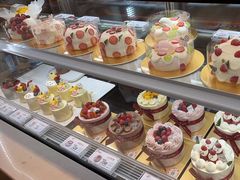 -花花卷卷·鲜食蛋糕(静安久光百货店)