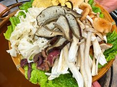 -阿山卓·野生菌火锅·纳西火塘烤肉