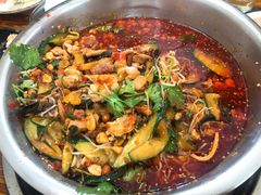 -周良天山牛杂城(天山路总店)