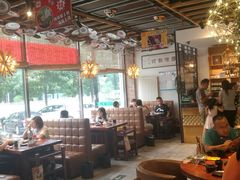 大堂-高兴壹锅·潮汕鲜牛肉火锅(良乡梅花庄店)