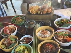 -DiAtas by Art Cafe Bumbu Bali