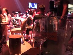 -TZ House音乐现场(来福士中心店)