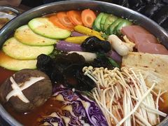 -炸鸡情侣韩式料理(中央大街店)