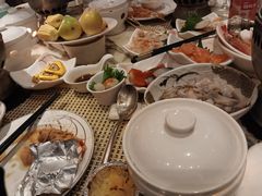 -雍和会海鲜姿造自助(湖东路店)