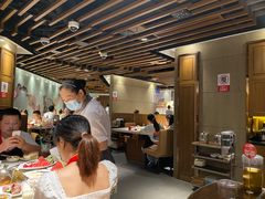 -海底捞火锅鲜切牛肉主题店(长寿路店)