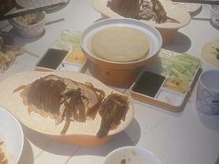 经典烤鸭-阿瓦山寨·湘菜现炒·剁椒鱼头王(咸阳总店)