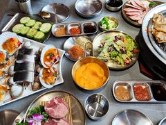 -围炉肉舍丹东海鲜烤肉·烤活鳗(步行街店)