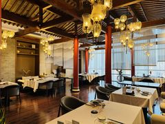 -宝燕壹号景观餐厅(龙盛国际商业广场店)