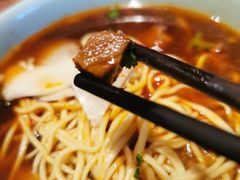 -亮亮面馆(经六路店)