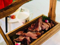 樟茶鸭-山顶顶概念四川菜(黄埔大道店)