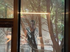 -汉庭优佳(上海恒隆广场南京西路地铁站店)