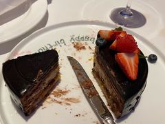 -AZUR聚(香格里拉饭店)