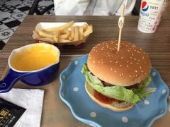 -牛纽塔·牛人堡(群众路店)