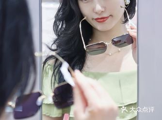 魔都新晋网红地，太阳宫王俊凯主题眼镜店