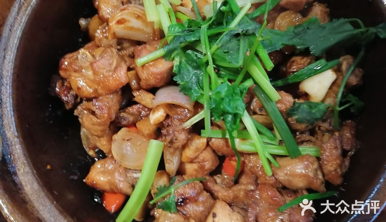 小火慢慢煨 牛杂的份量也超多