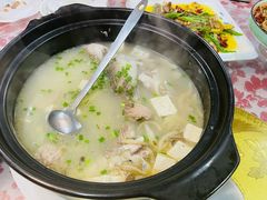 -土砂锅生态山庄·非遗砂锅雅鱼