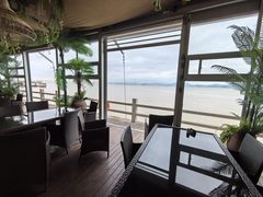 -鹰龙海畔度假酒店(咸祥店)