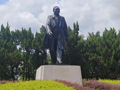 -荔枝公园-小平画像广场