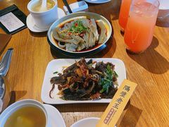 -隔壁老王·家常云南菜(花巷店)