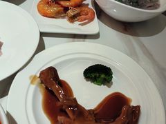 -浅深(世茂滨江精品店)
