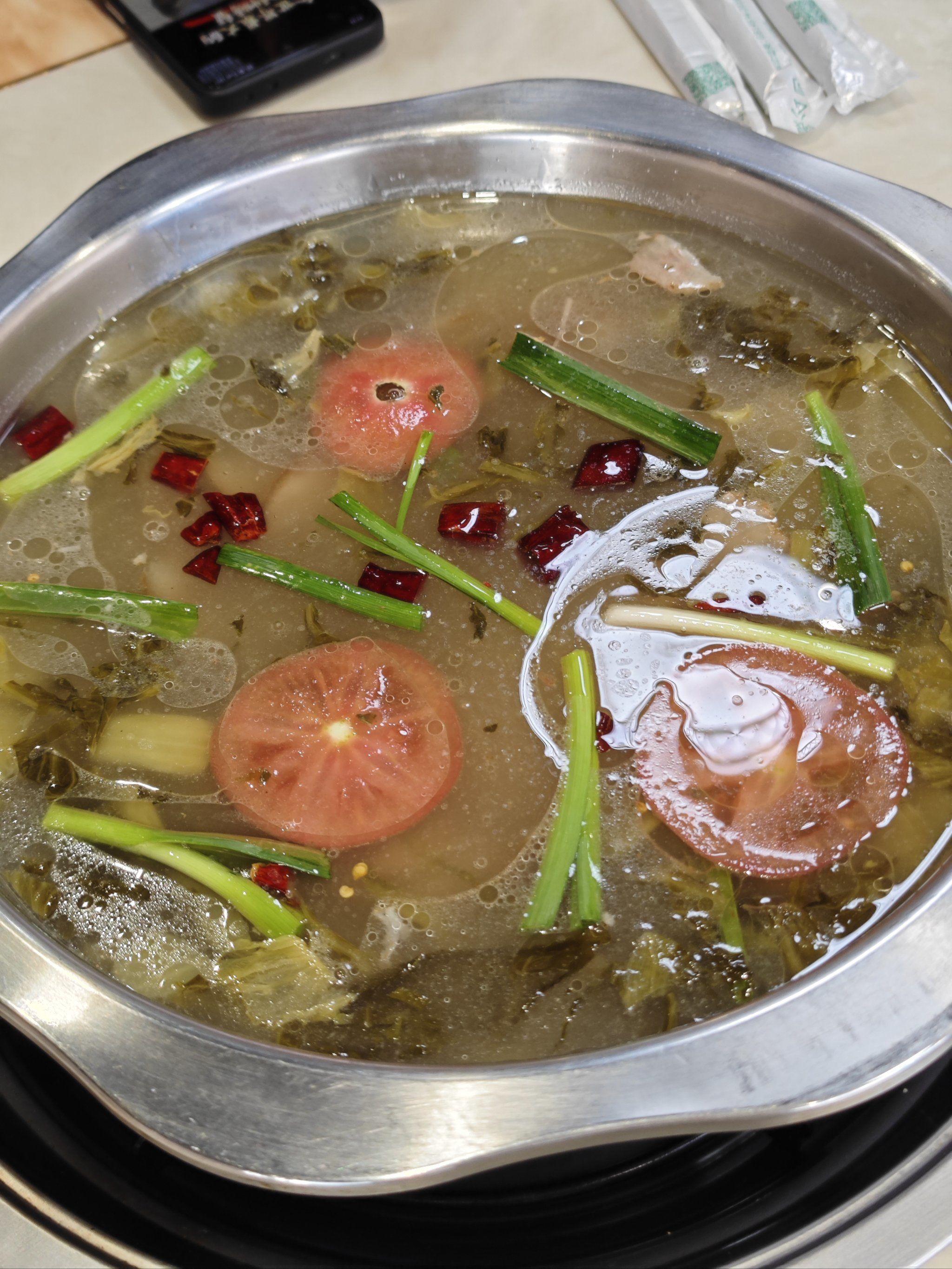 暖心酸汤猪蹄正当时