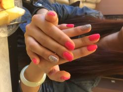 Slowlife Nail 慢生活美甲-S · Nail 自助美甲美睫