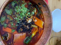 -成都你六姐·牛肉冒菜(上海环宇荟店)