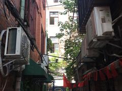 -黎黄陂路街头博物馆
