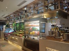 -雍和会海鲜姿造自助(湖东路店)