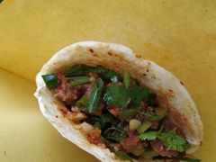 -曾笼笼牛肉饼