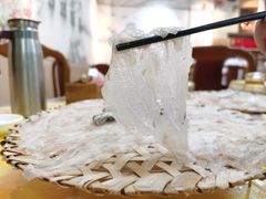 -官塘陈记鱼生·潮汕砂锅粥·牛肉火锅(潮枫路总店)