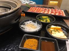 -唯成•韩国炭火烤肉 유성고기