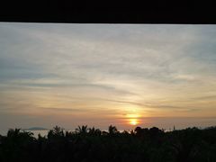 -三亚湾海居铂尔曼度假酒店