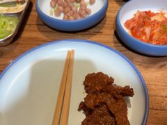 -明洞阿姨·韩式酱蟹烤肉·创意料理(三元桥店)