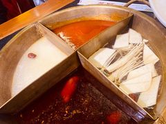 -沸炉重庆老火锅(军事博物馆店)