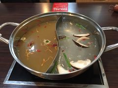 -呷哺呷哺(普陀乐购真北店)