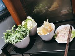 -野迹·石橄榄鸡·烧烤(新洲店)