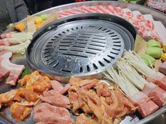 -哈哈碳都·牛肋条无限自助烤肉(宝龙店)
