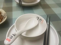 -手抄板凳江南菜(湖滨商业街店)